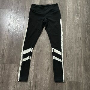 Zella black leggings with white mesh details S